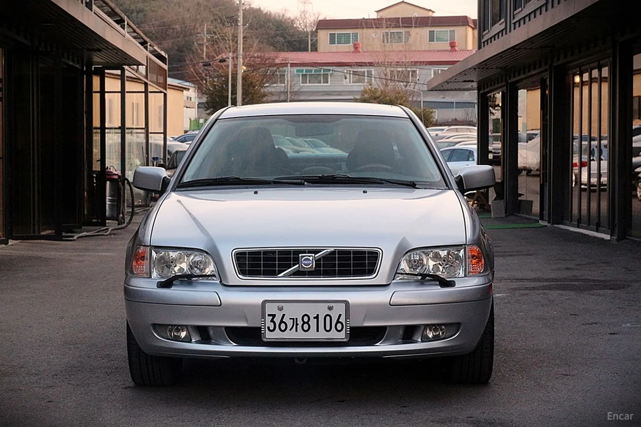 S40