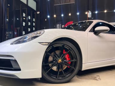 718 Cayman