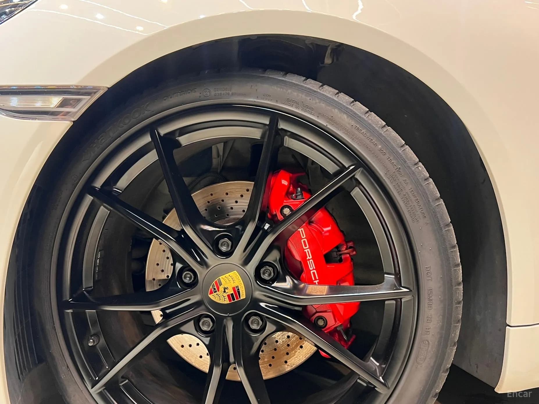 718 Cayman
