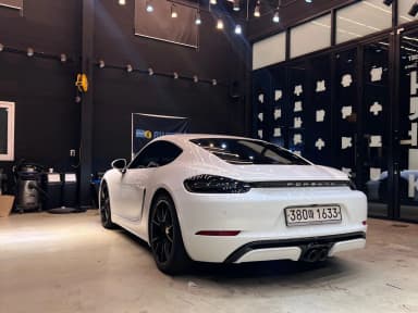 718 Cayman