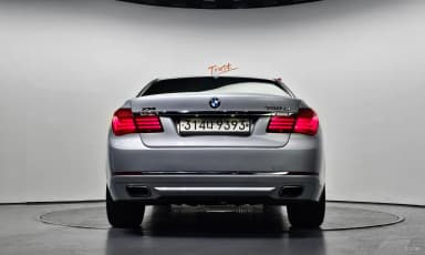 7 Series (F01)