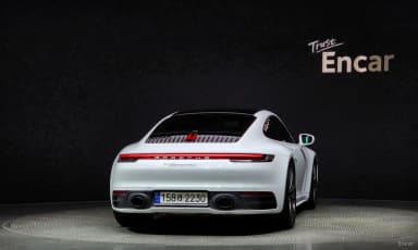 911 (992)