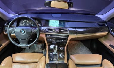 7 Series (F01)