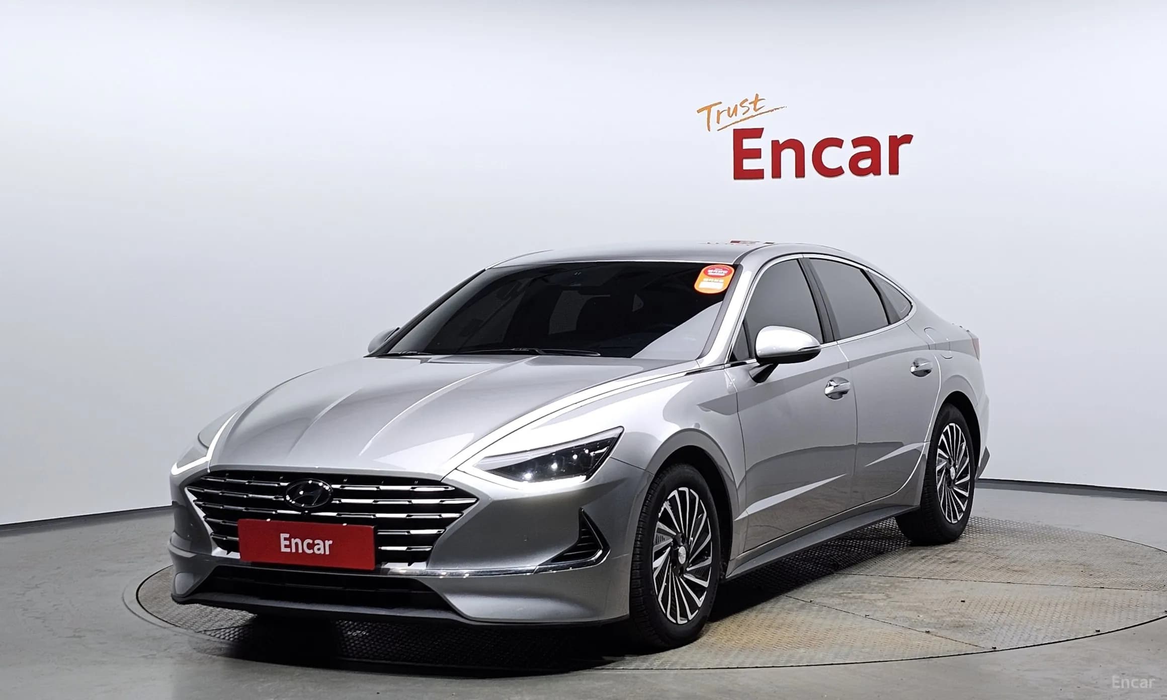 Sonata Hybrid (DN8)