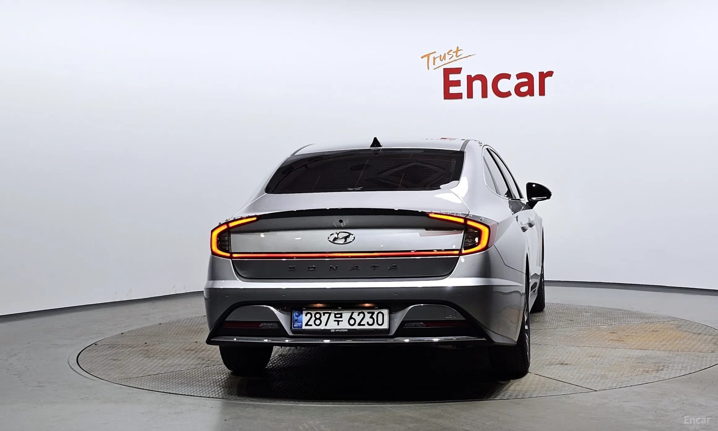 Sonata Hybrid (DN8)