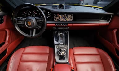 911 (992)