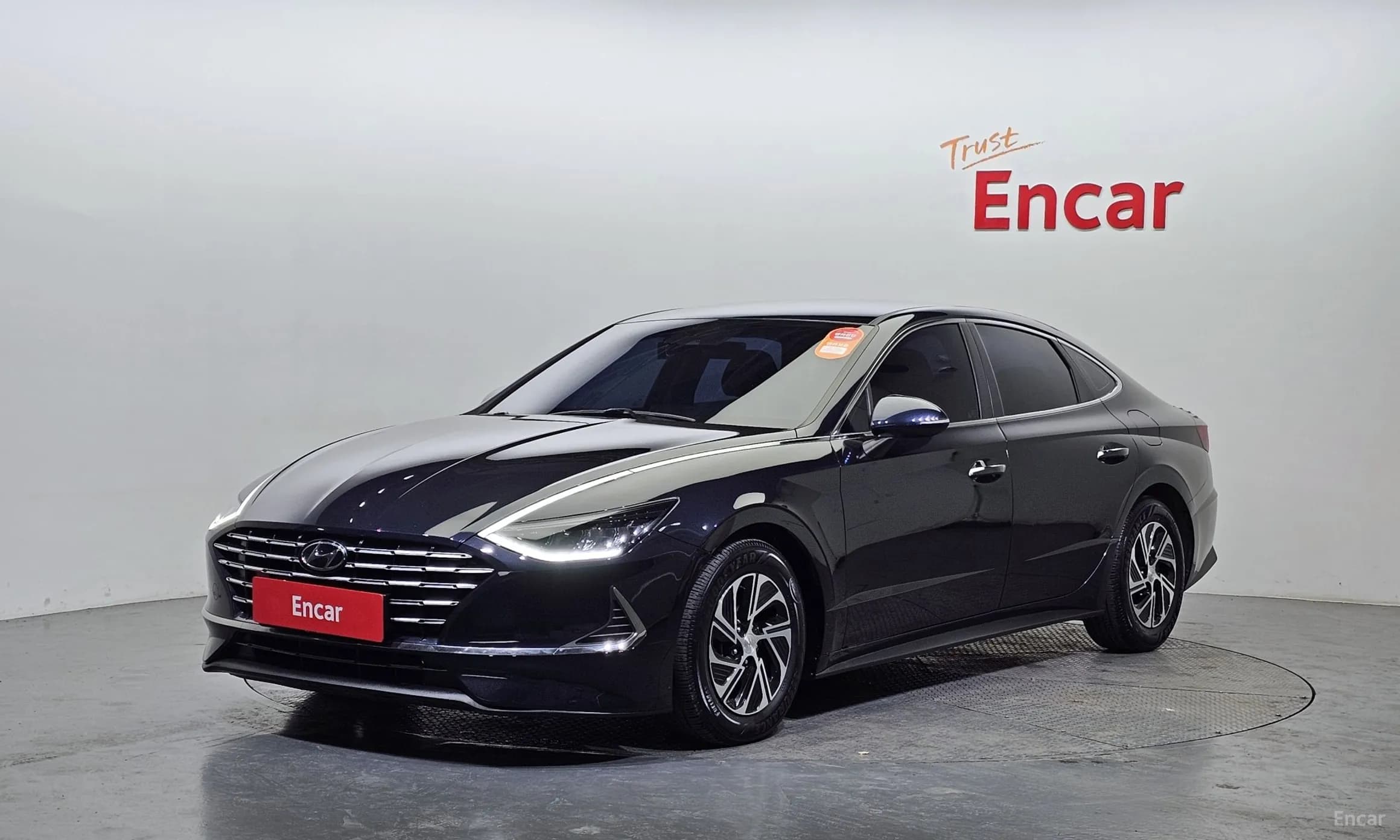 Sonata Hybrid (DN8)