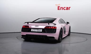 R8 (4S)