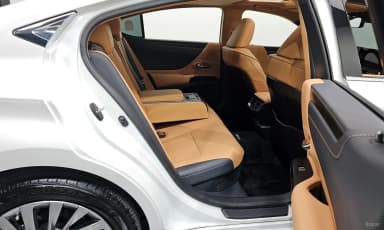 ES300h 7th Generation