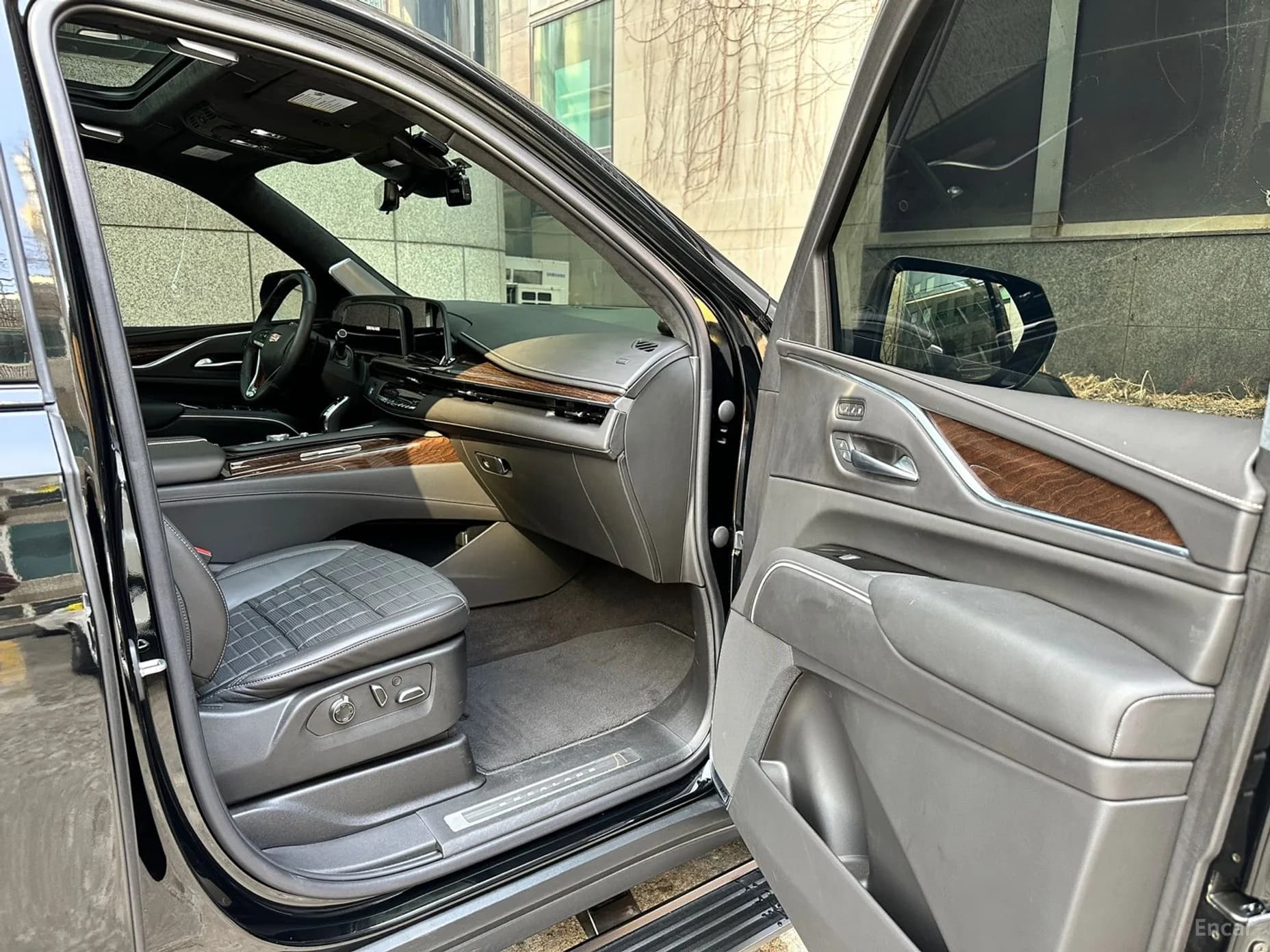 Escalade 5th Generation