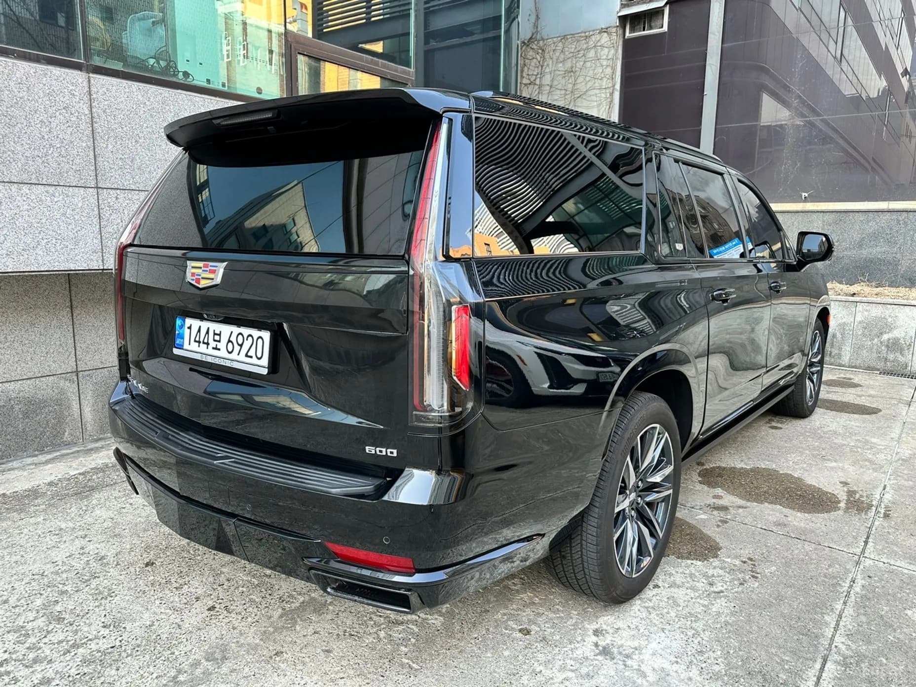 Escalade 5th Generation