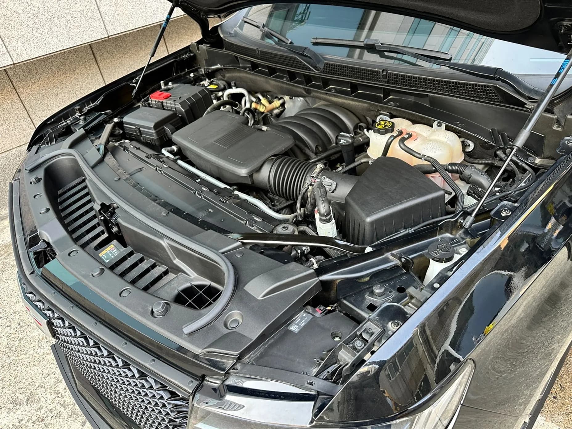 Escalade 5th Generation