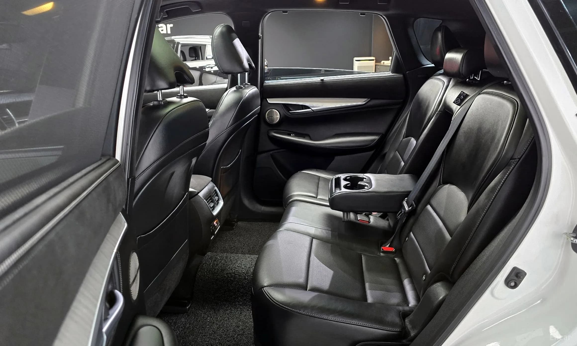 QX50 (P71A)