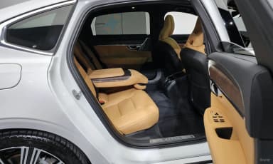 S90
