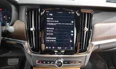 S90