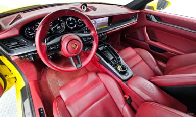 911 (992)