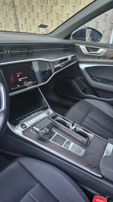 A6 (C8)