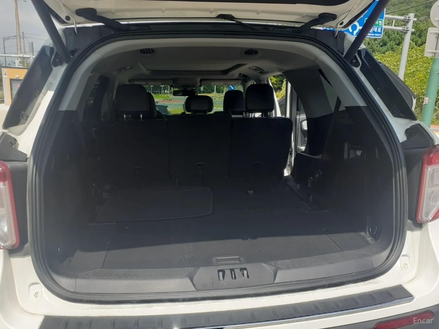 Explorer 6th Generation