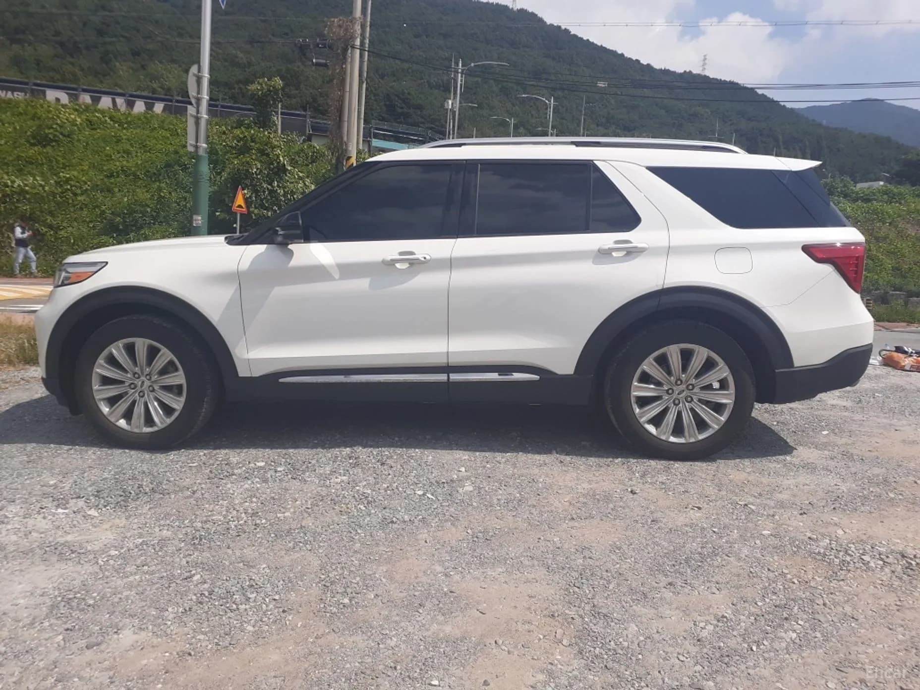 Explorer 6th Generation