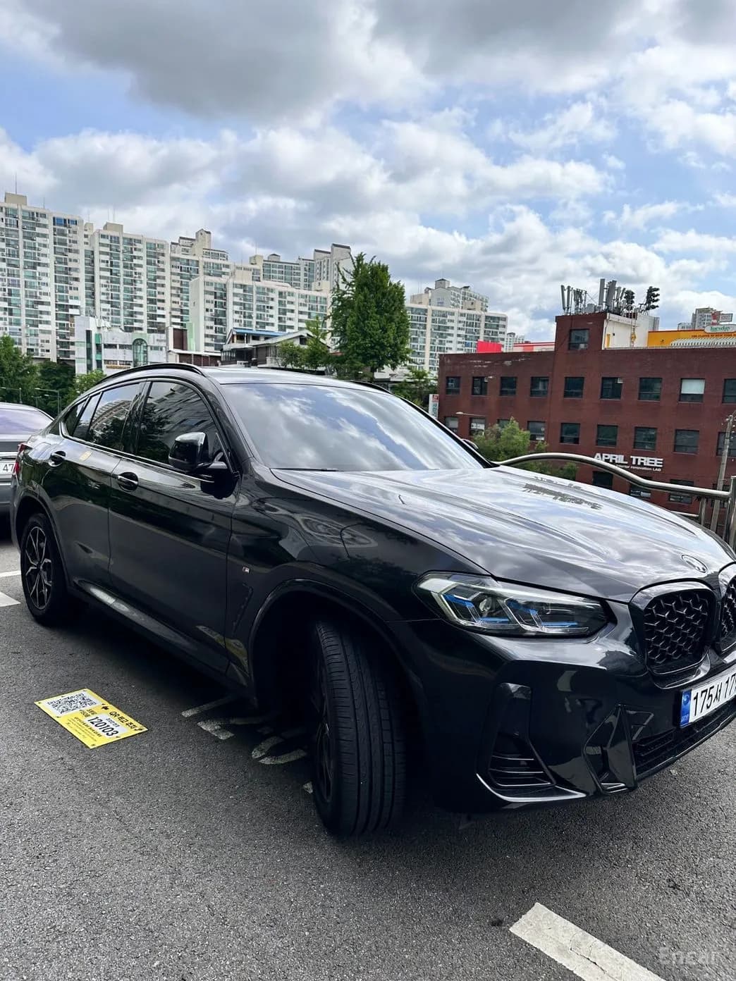X4 (G02)