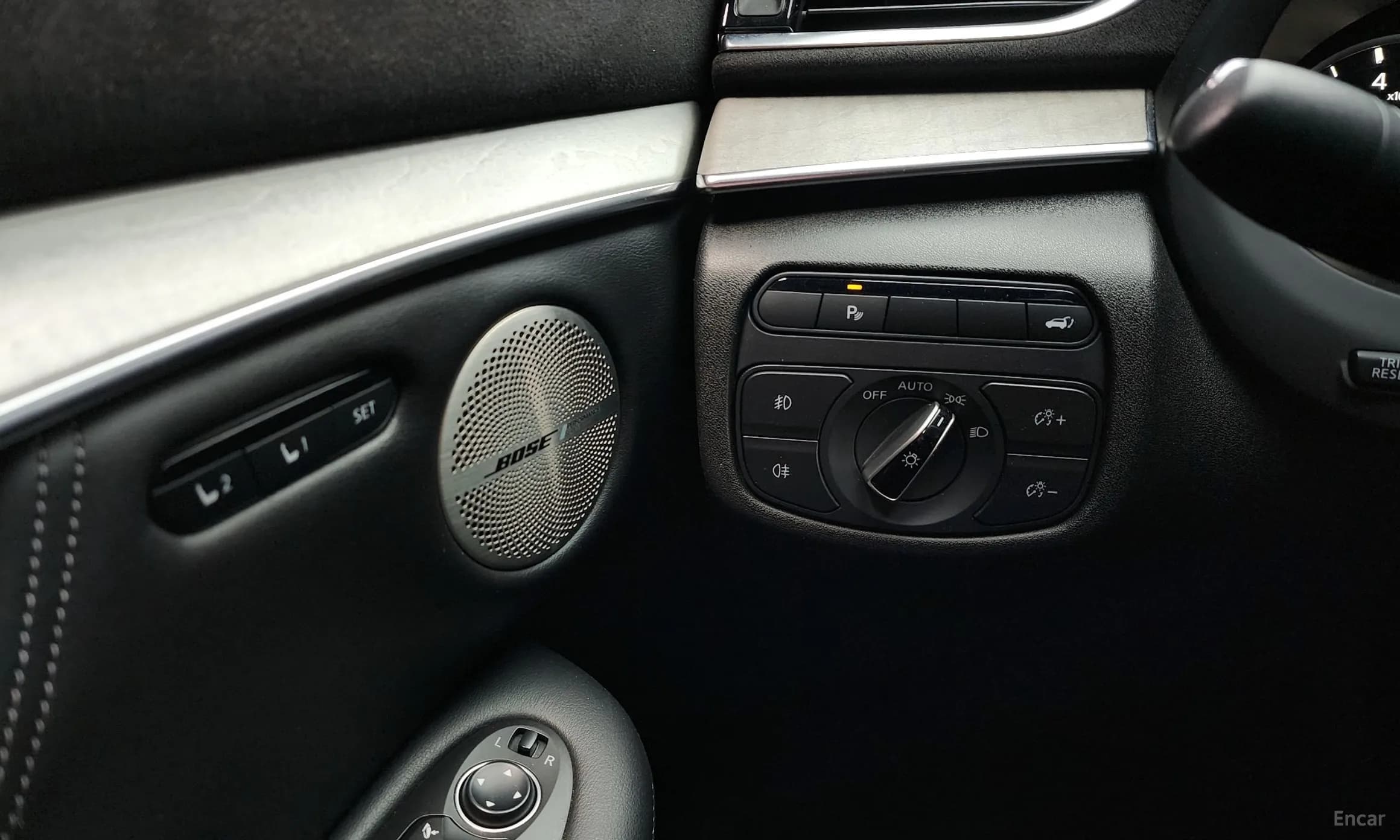 QX50 (P71A)