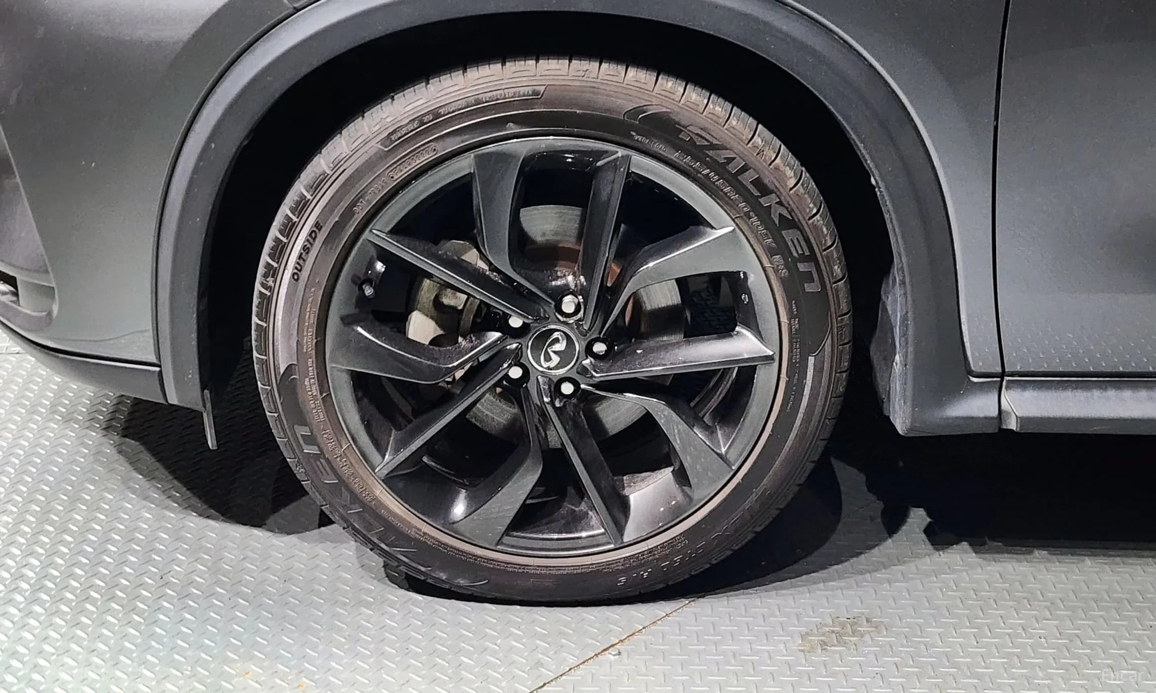 QX50 (P71A)