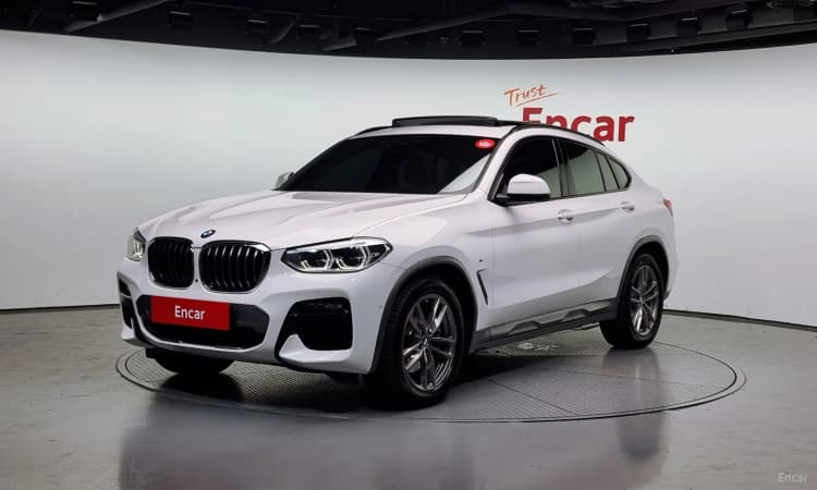 X4 (G02)