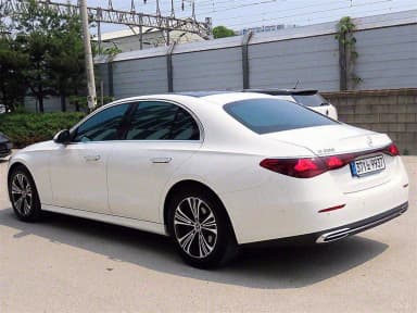 E-Class W214
