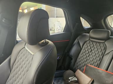 GV70