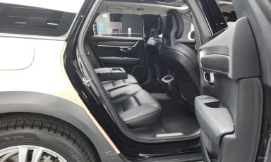 V90 Cross Country