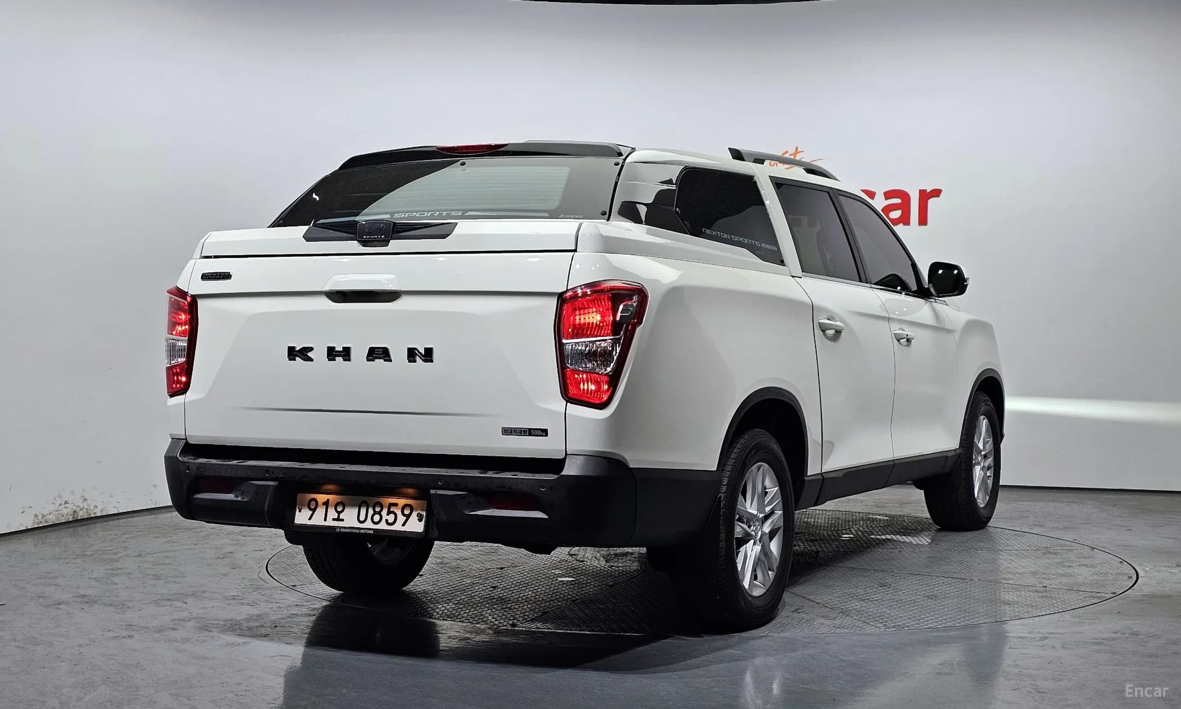 Rexton Sports Khan