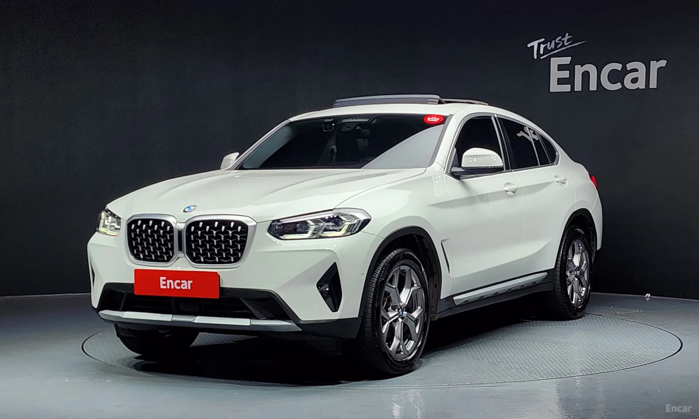 X4 (G02)