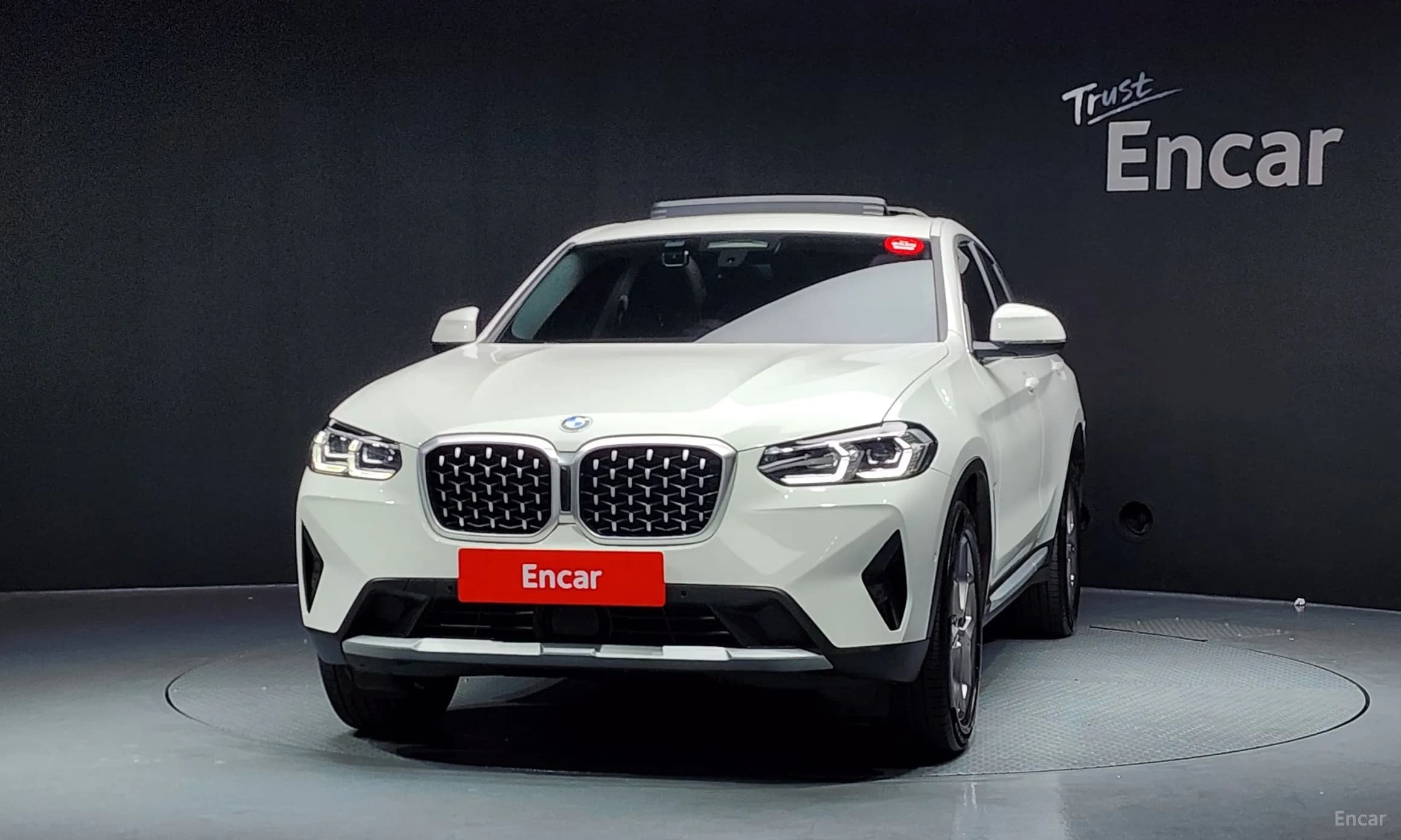 X4 (G02)