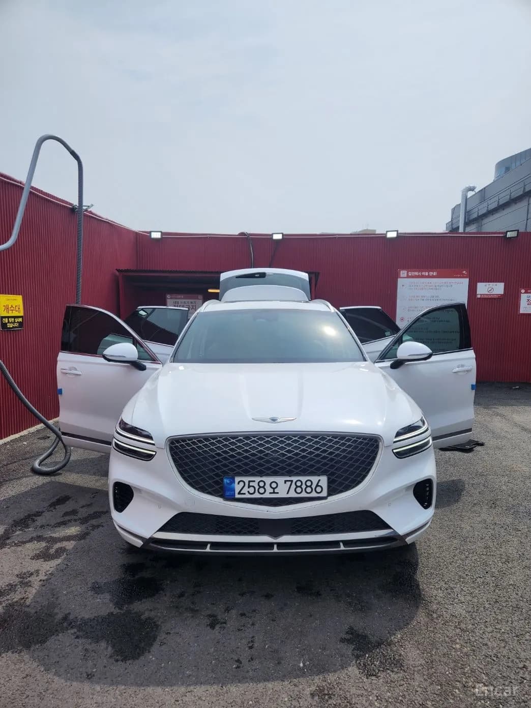 GV70