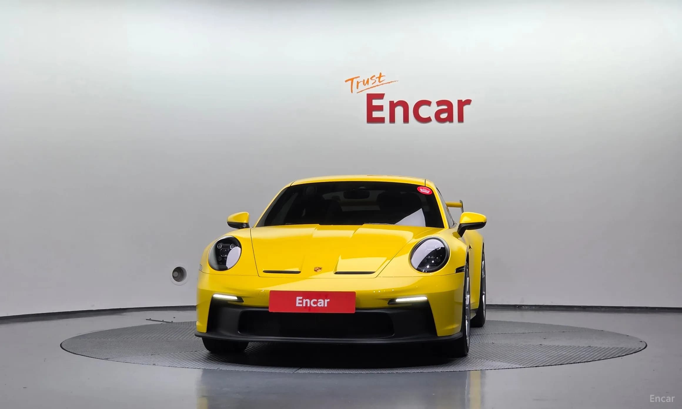 911 (992)