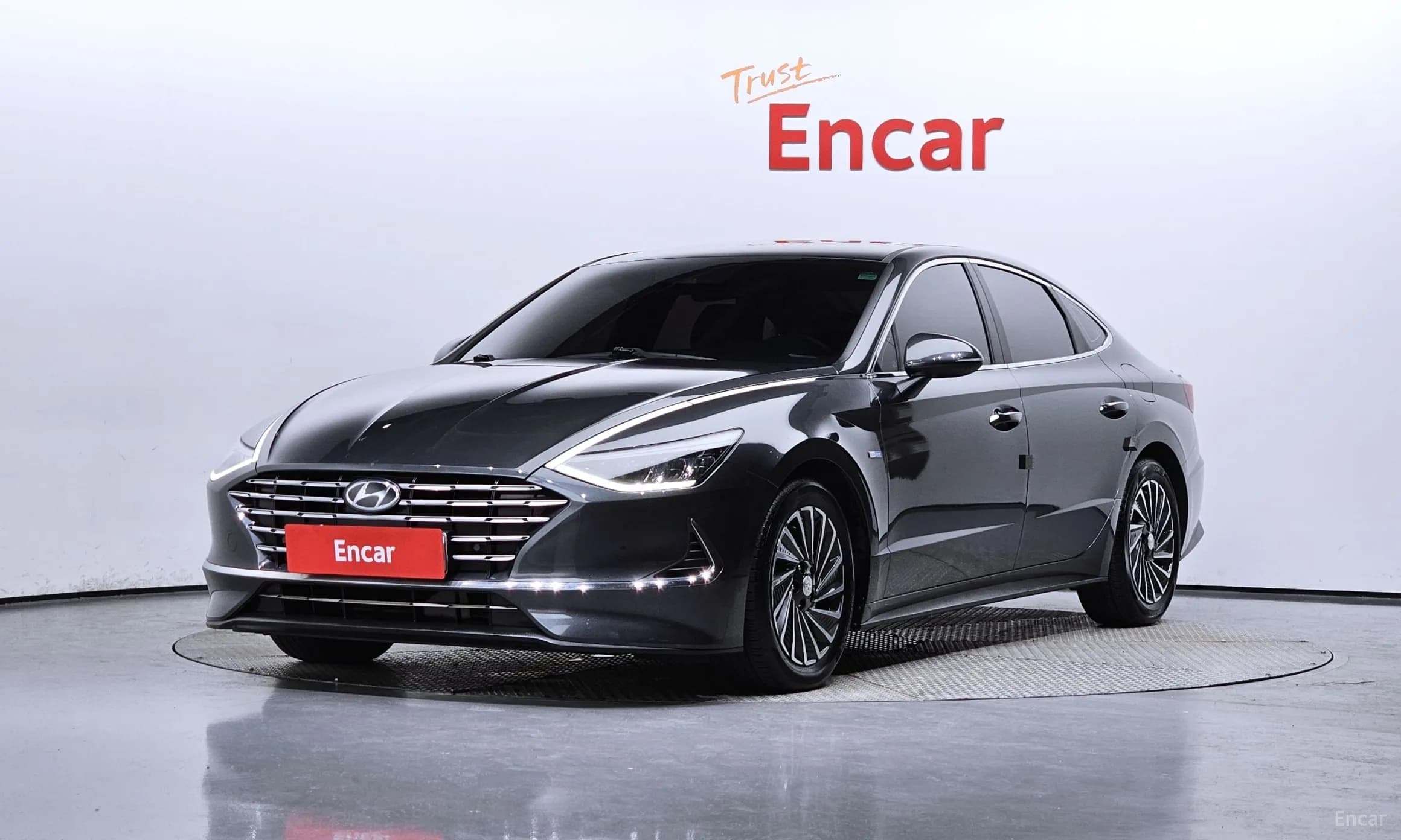 Sonata Hybrid (DN8)