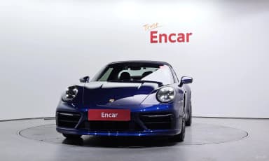 911 (992)