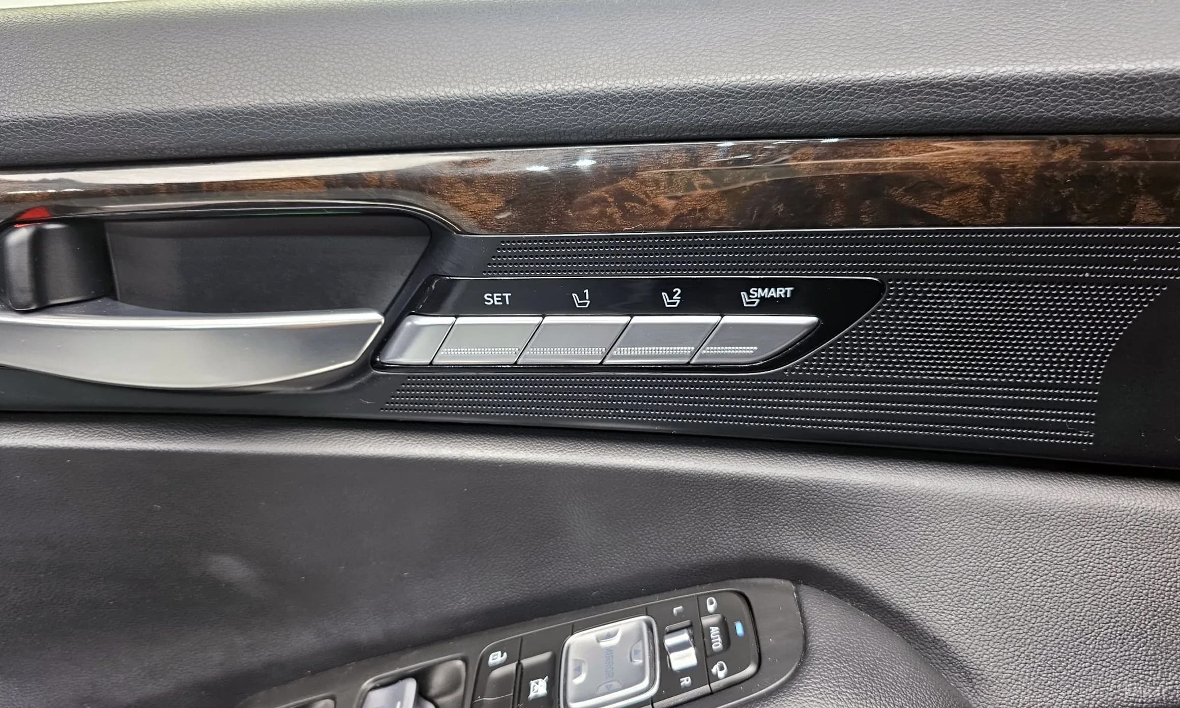 G90