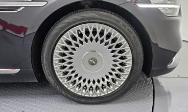 G90
