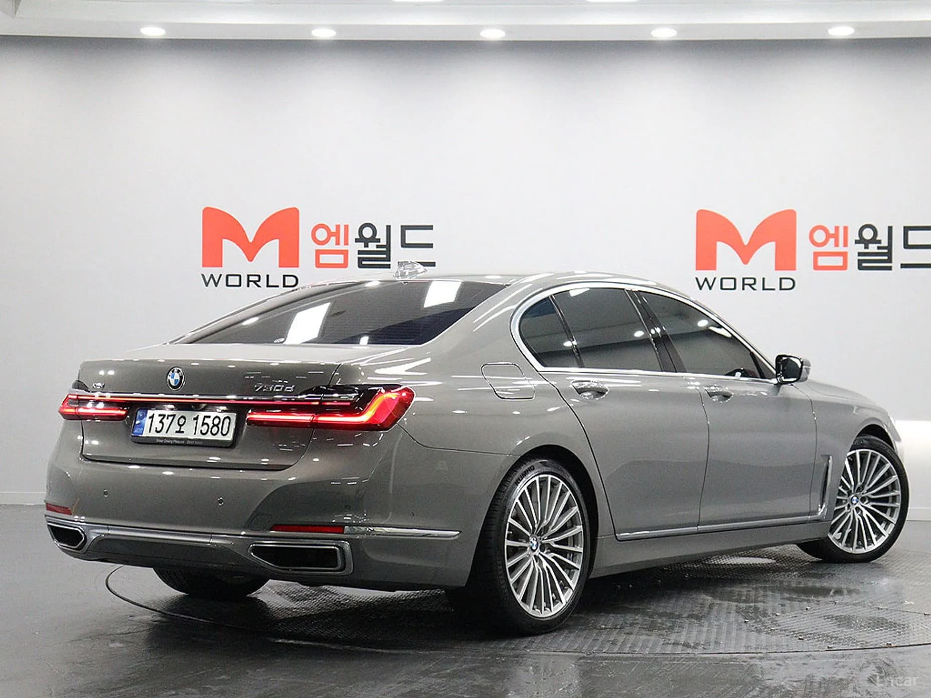 7 Series (G11)