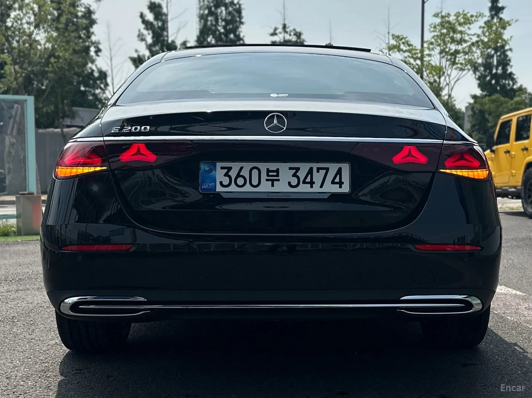 E-Class W214