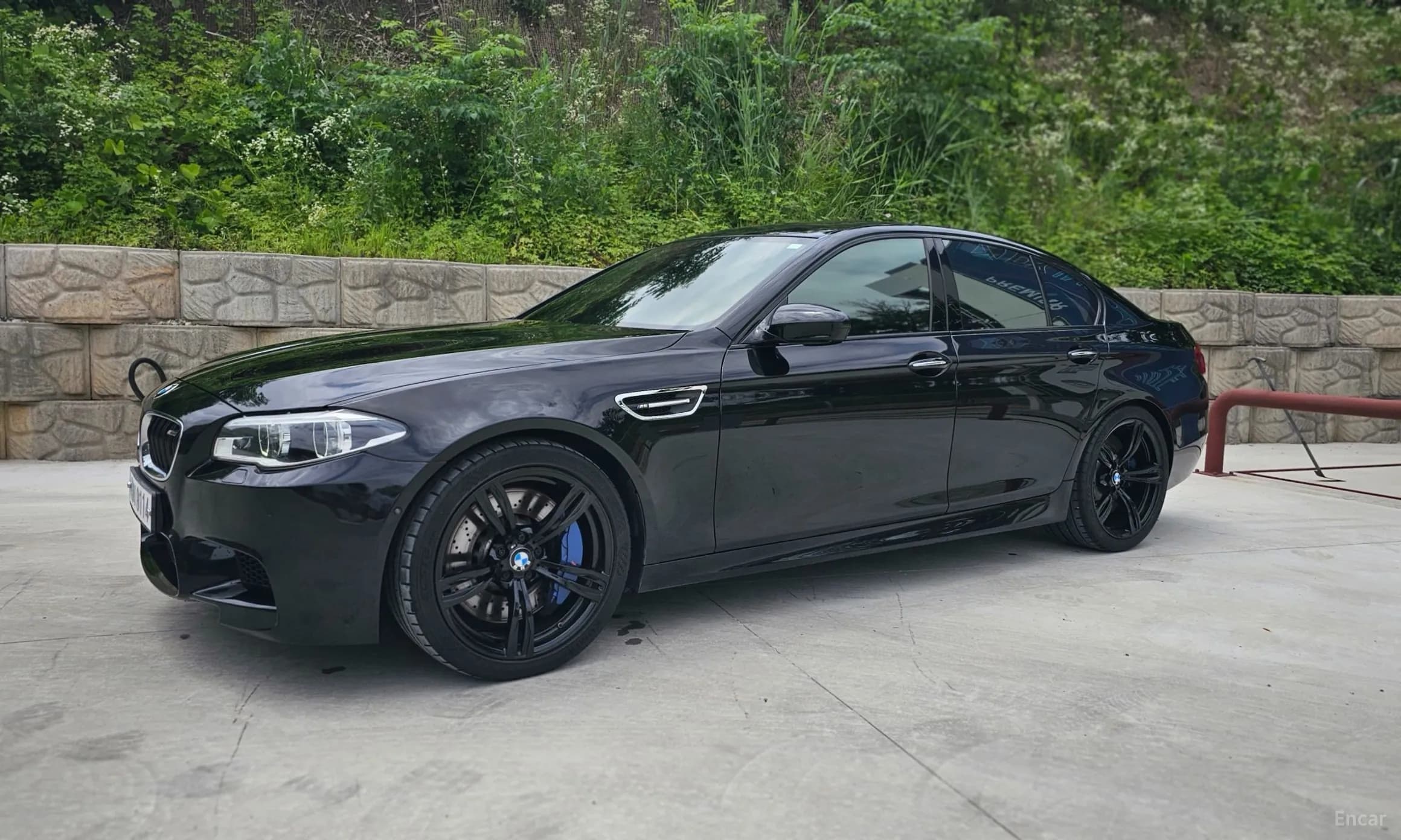 M5 (F10)