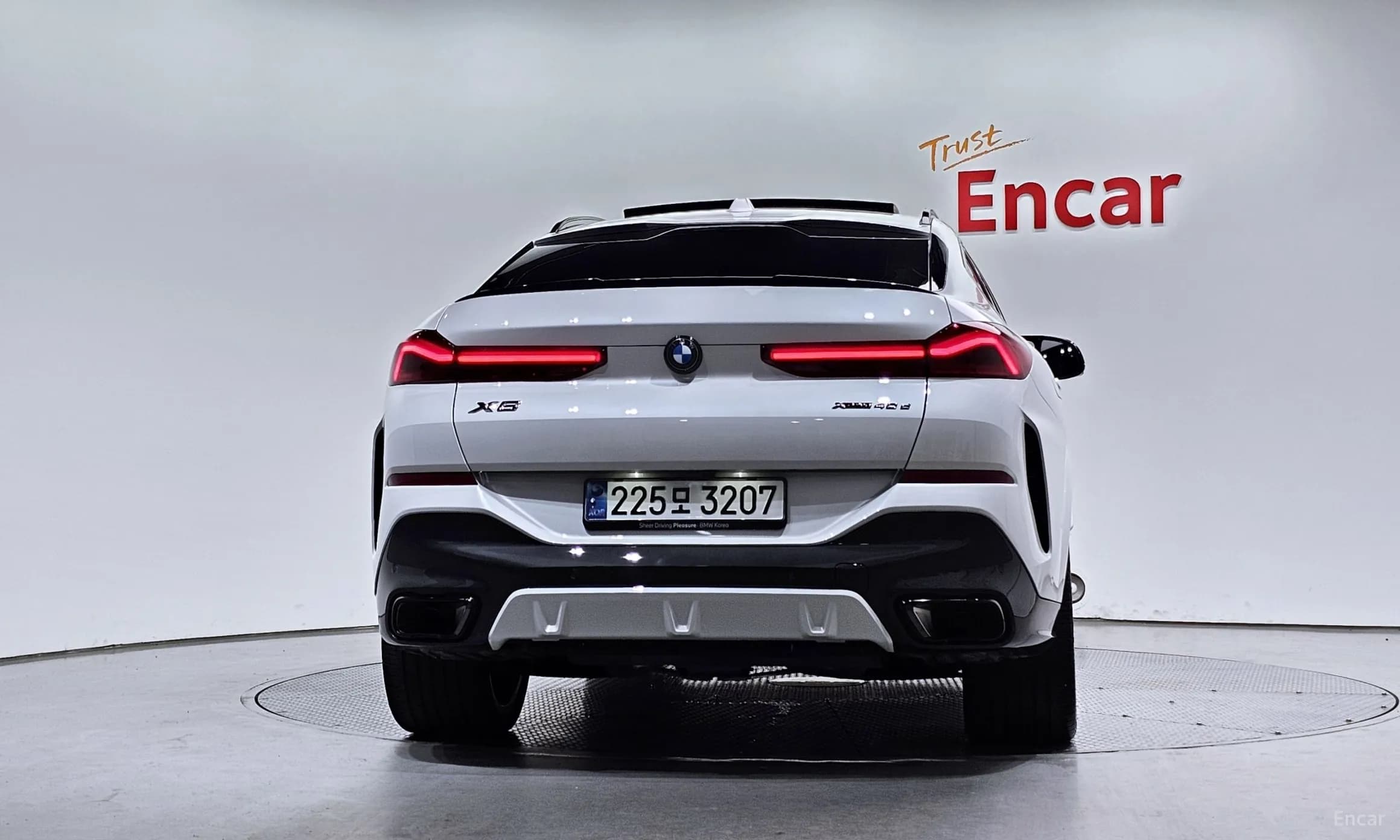 X6 (G06)