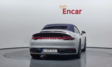 911 (992)