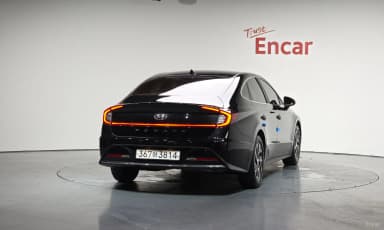 Sonata Hybrid (DN8)
