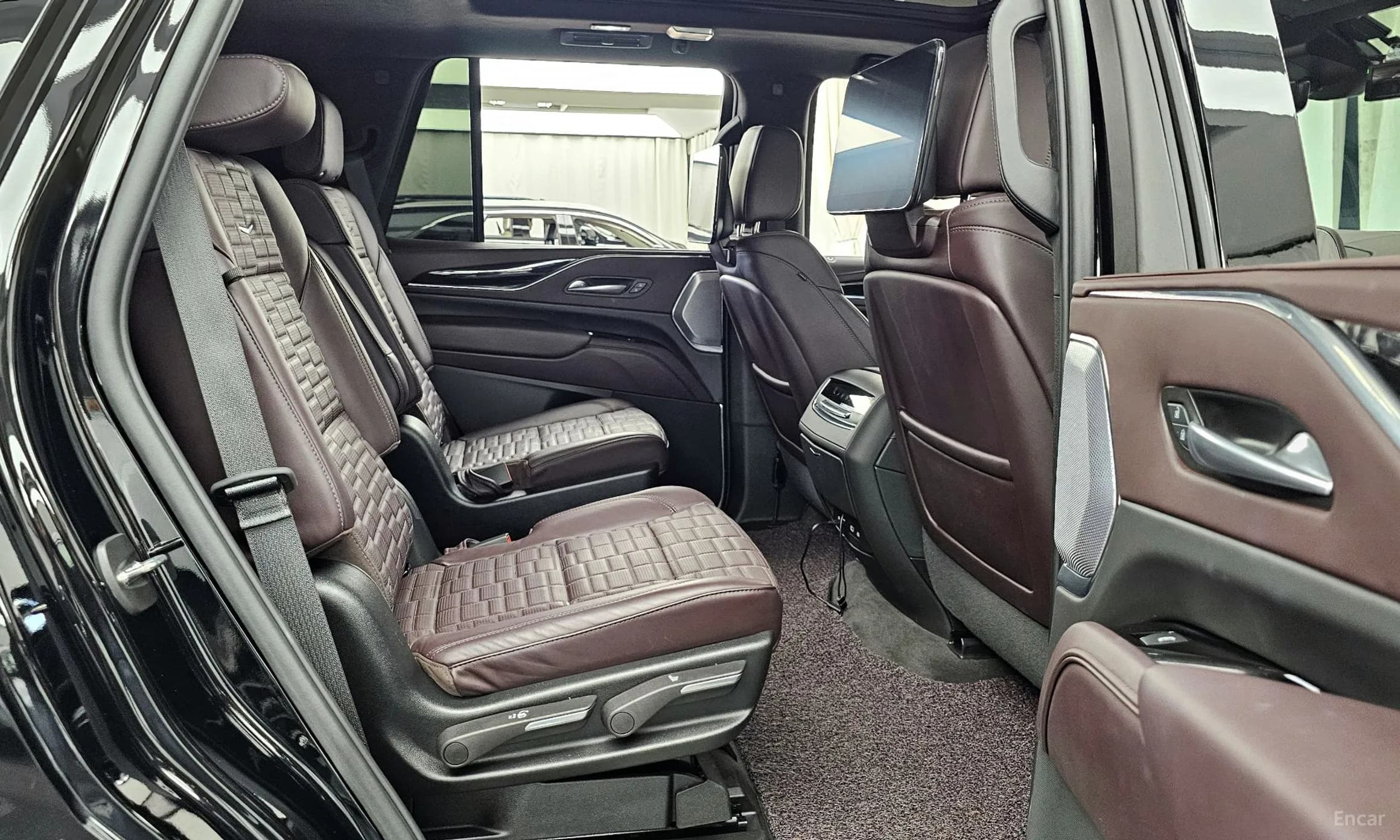 Escalade 5th Generation