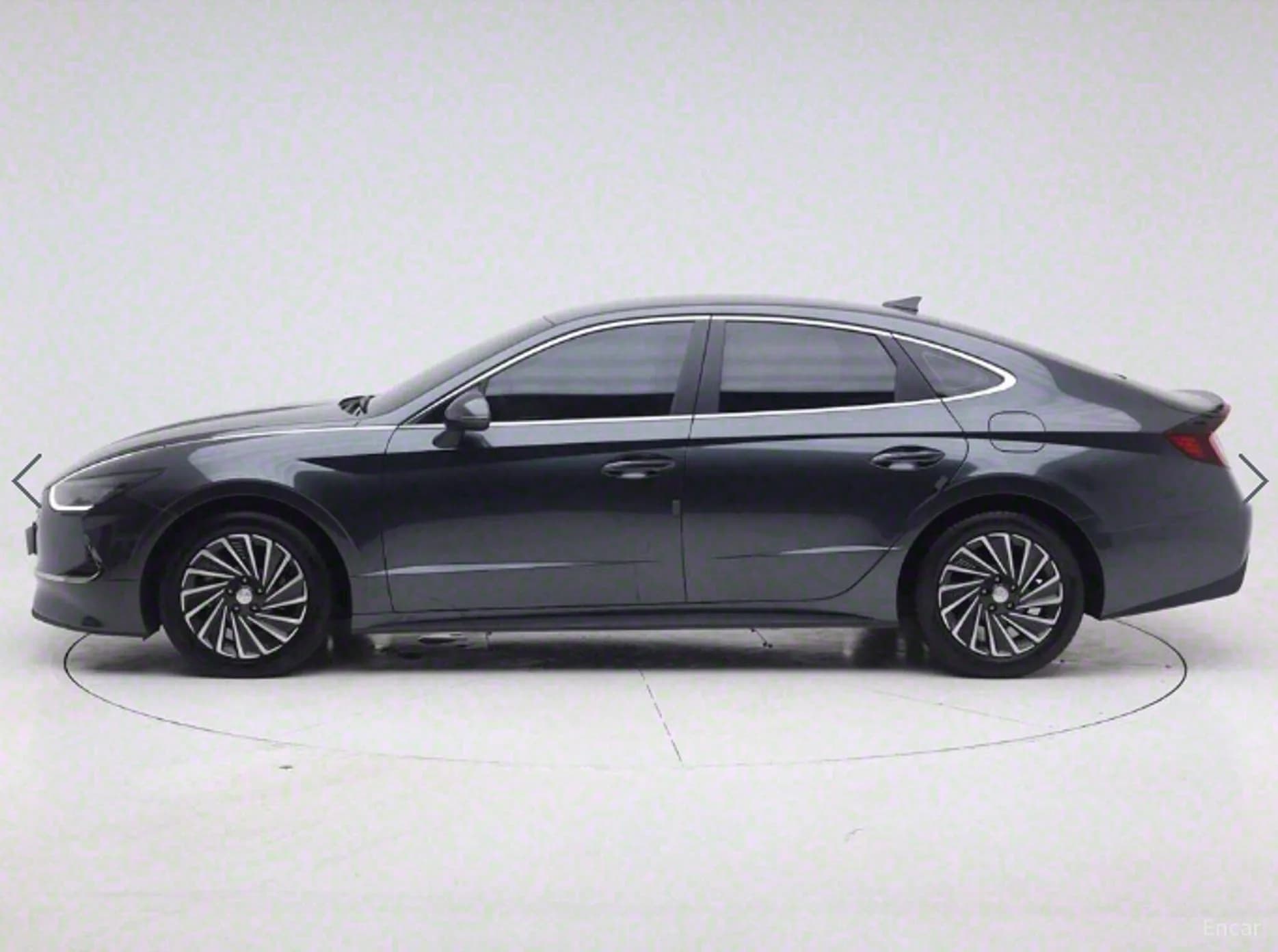 Sonata Hybrid (DN8)