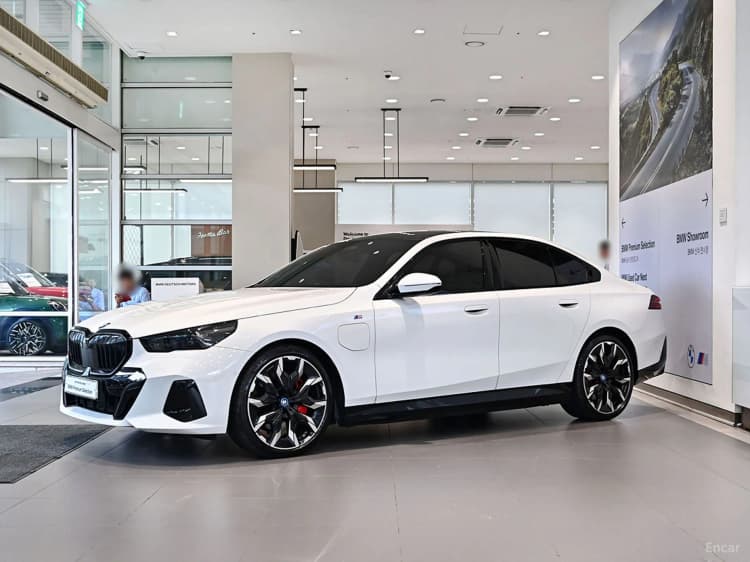5 Series (G60)