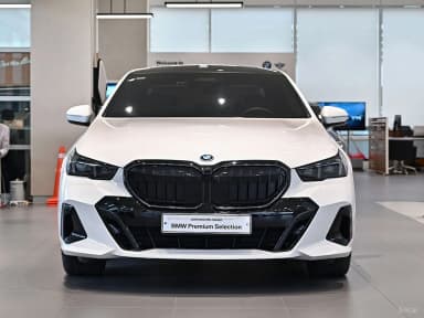 5 Series (G60)