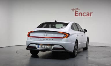 Sonata Hybrid (DN8)